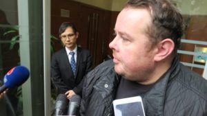 Stephen Lee: Banned snooker player avoids prison in Hong Kong