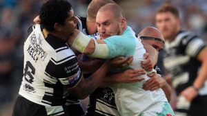 Hull FC survive scare to beat Widnes